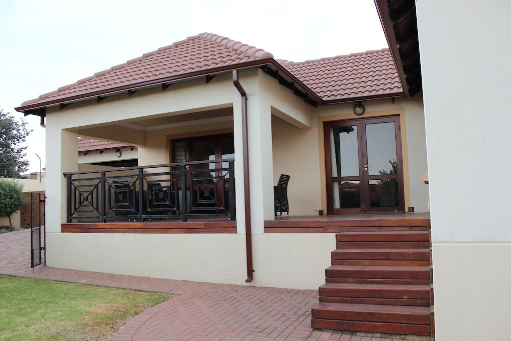 Topaz Cove Luxury Villas Идънвейл Екстериор снимка
